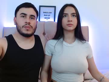 couple New Nudes Cam Girls with moonbrunettee