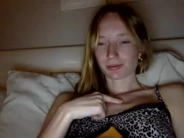girl New Nudes Cam Girls with littlee_redd